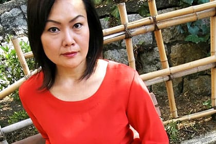 96cmの豊乳熟妻 三田村薫