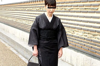 お葬式帰りの浮気〜旦那を騙して味わう精子〜石田佳奈