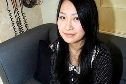 極上クリトリス 吸い付く少女！ 金井真帆