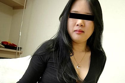 豊満妻の背徳感 日向孝美