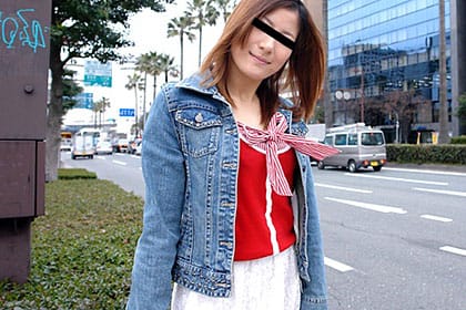 大胆・野外露出！ トンデモナイ美尻痴女 北川ケイ