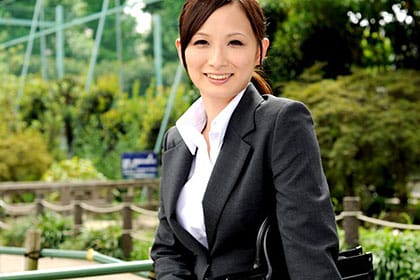 ミスコン優勝経験あり！ 美白＆Fカップ巨乳娘を就職面接で生ハメ3P！ 悠希めい