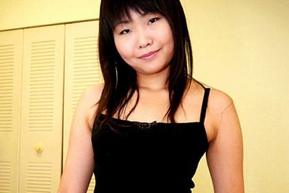 童顔妻は淫乱妻だった！ 澤口美央奈