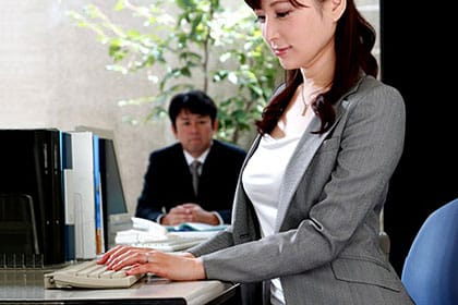 禁じられた関係16 禁断社内姦 婚約者の同僚がいるのに助平上司の命令で・・・ 満島ノエル