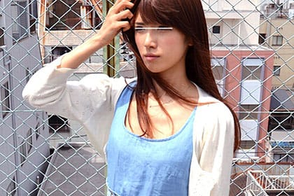 不景気の波を受けて？！ こんな清楚系美女までが野外露出に初挑戦 北野景子