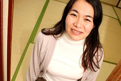 玩具で濡れ濡れの肉壷に精液注入！ 紅山夕