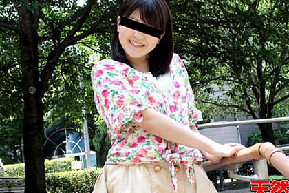 卑猥語連発しながらSEXする少女 学費を稼ぐために何でもします 小森かな