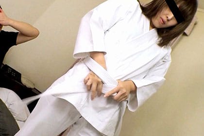 気合の入った女空手家の痴漢撃退法 殺られる前に返り討ちにヤッてやりました！ 大塚まこと