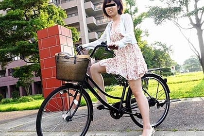 ちゃりん娘 〜透明サドルで擦っちゃいました〜