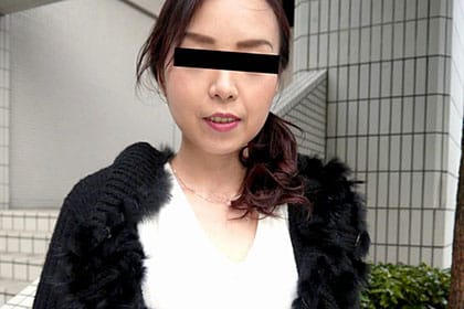 婚活を口実に男を物色する淫乱熟女