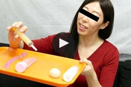 笑うと尻穴が広がる豪快熟女