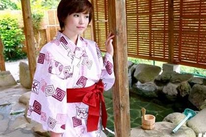 淫らに不倫温泉旅行 蓮美(大高頼子)