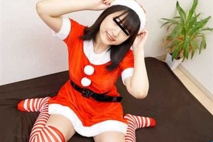 お漏らしイキするノーパンサンタちゃん 白井ゆき(藤村みか)