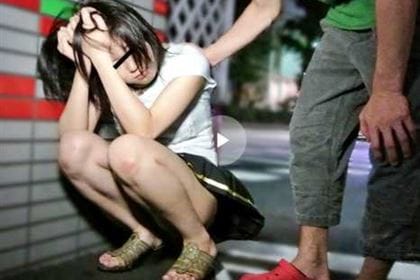 お酒でベロベロの素人むすめをお持ち帰り！ 黒沢もも