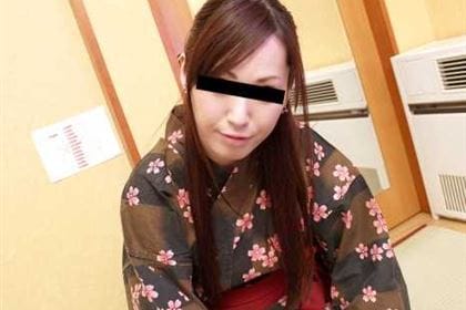 ひざ枕イヤーエステ店のお姉さんとヤレるか検証 楓乃々花